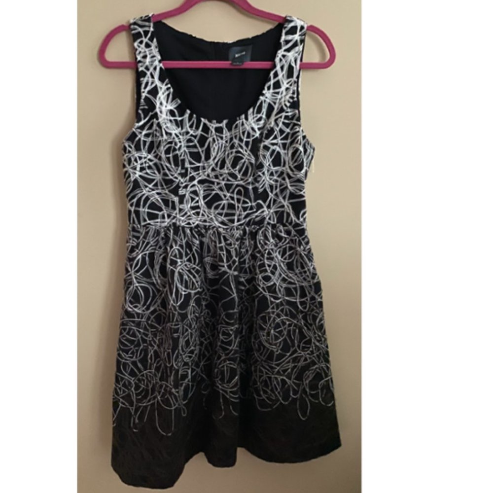 Anthro Embroidered Dress - Sz 6 - Worn once!